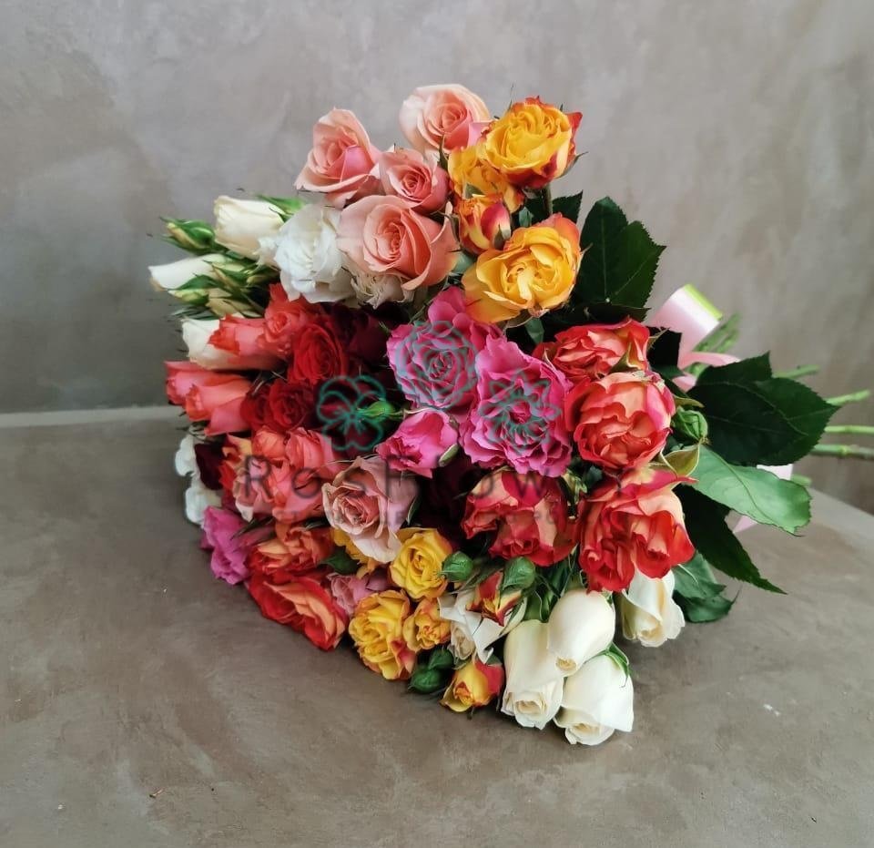 Букет цветов из: Розы в Сосновом Бору