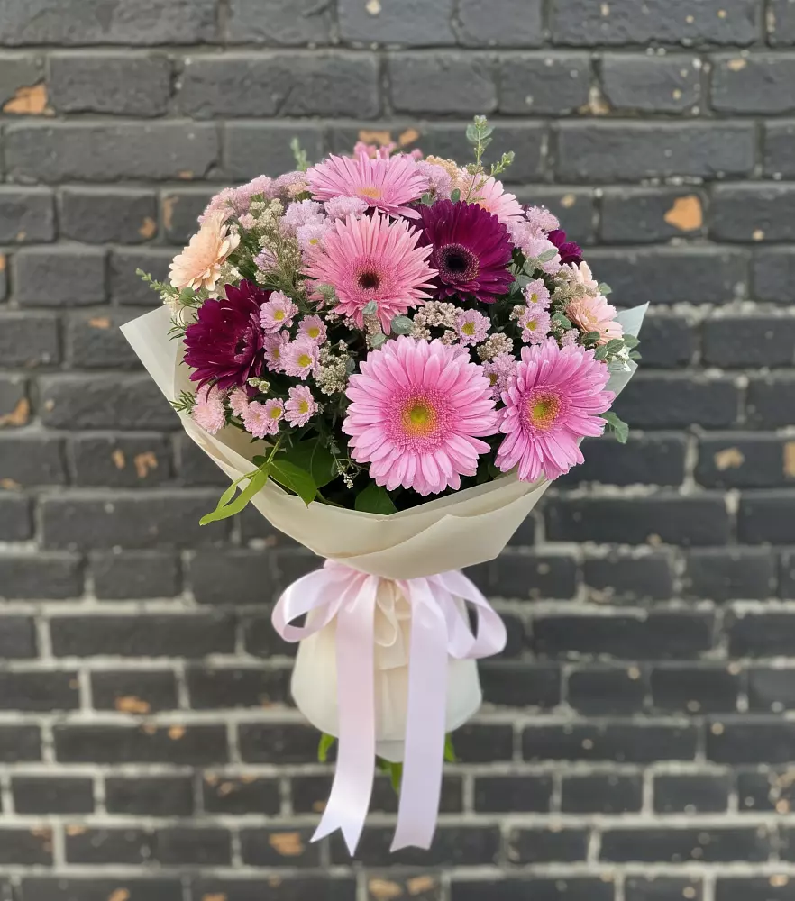 Букет цветов из: Герберы и Хризантемы в Сосновом Бору