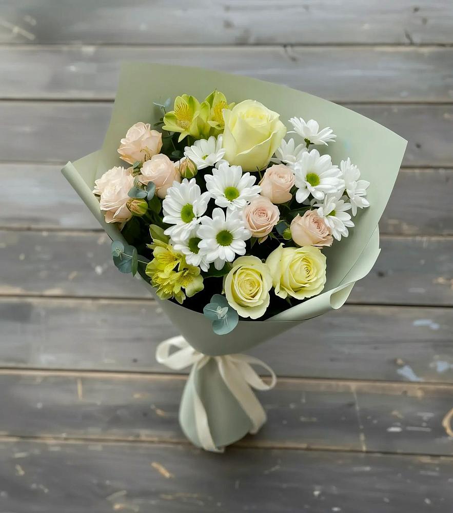 Букет цветов из: Альстромерии, Розы и Хризантемы в Сосновом Бору