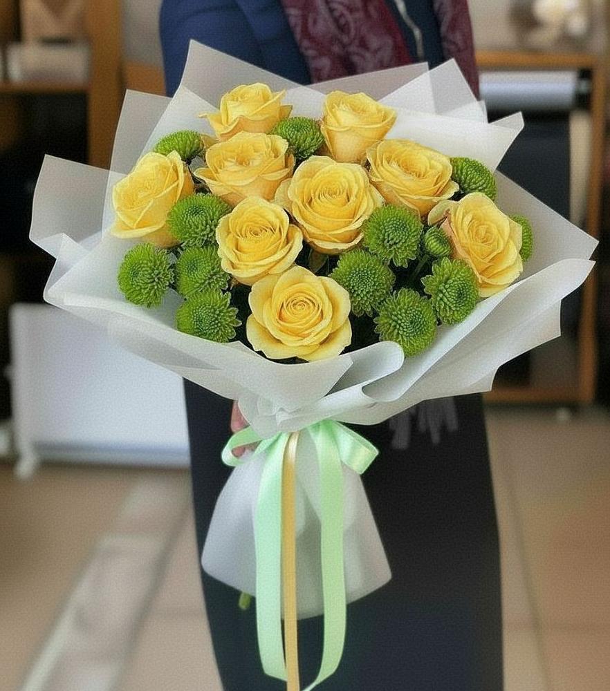 Букет цветов из: Хризантемы и Розы в Сосновом Бору