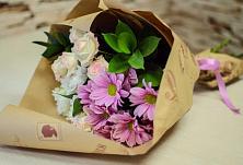 Букет цветов из:  Розы и Хризантемы #REPLACE_PRED# Сосновом Бору