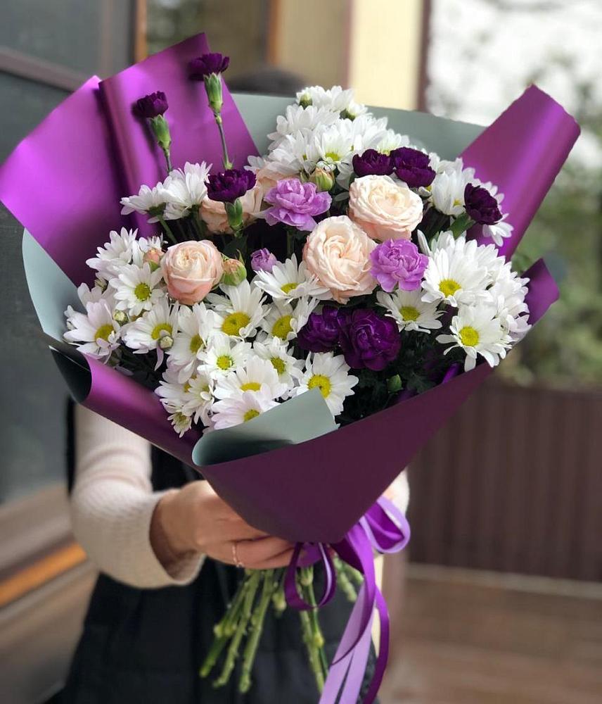 Букет цветов из: Хризантемы, Гвоздики и Розы в Сосновом Бору