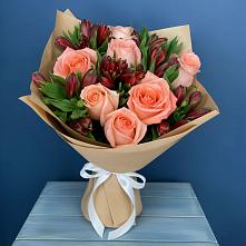 Букет цветов из:  Розы и Альстромерии в Сосновом Бору