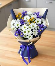 Букет цветов из:  Розы, Ирисы и Хризантемы в Сосновом Бору