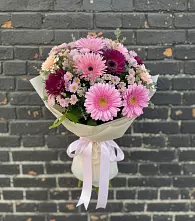 Букет цветов из:  Герберы и Хризантемы #REPLACE_PRED# Сосновом Бору
