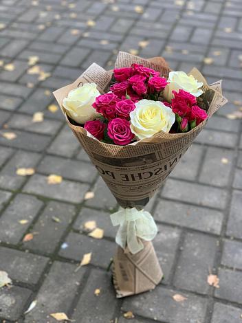 Букет цветов из: Розы в Сосновом Бору