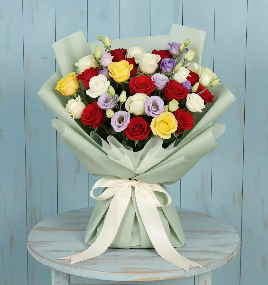 Букет цветов из: Розы в Сосновом Бору