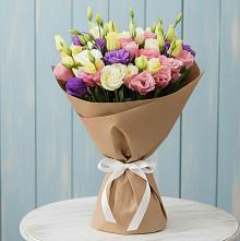 Букет цветов из:  Лизиантусы в Сосновом Бору