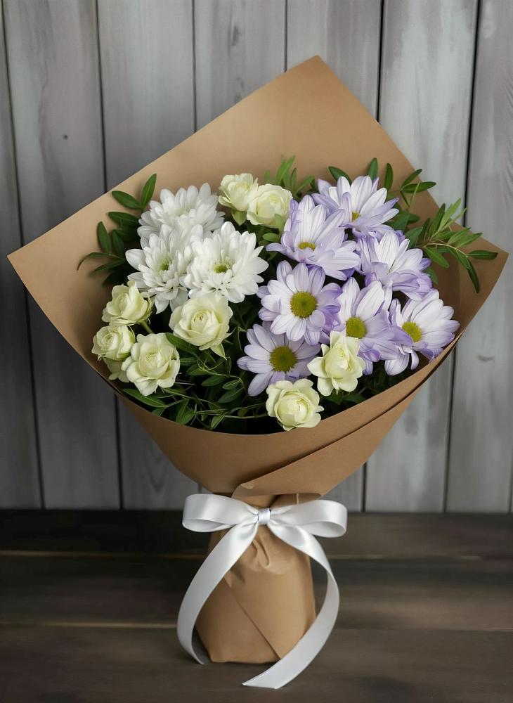Букет цветов из: Хризантемы и Розы в Сосновом Бору